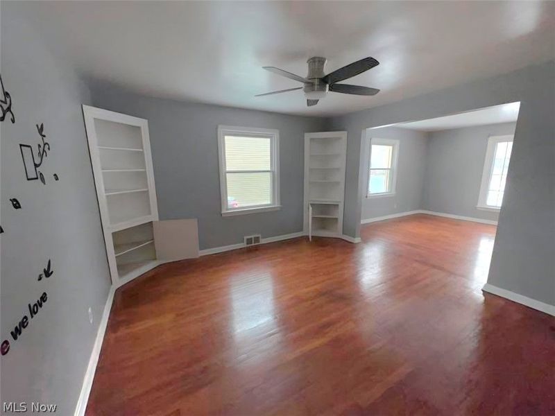 12008 Buckingham Avenue, Cleveland, OH 44120 Photo 47