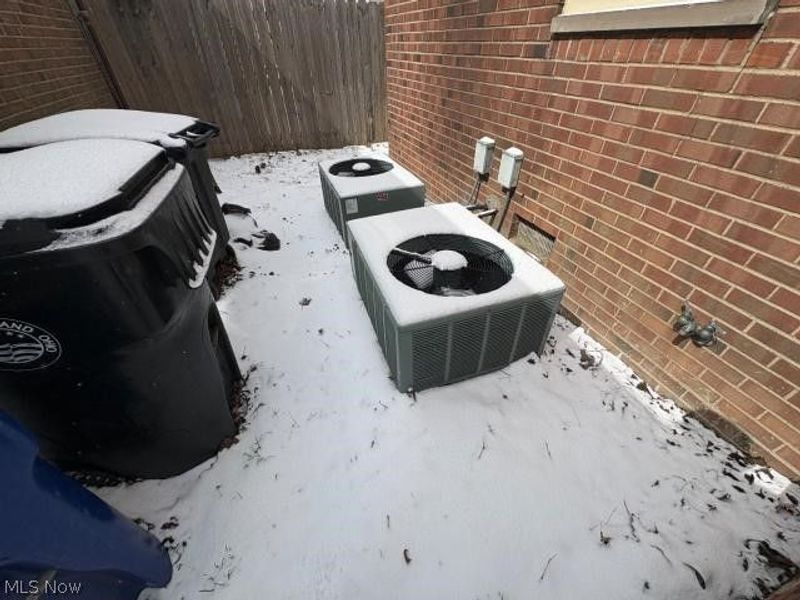 12008 Buckingham Avenue, Cleveland, OH 44120 Photo 5