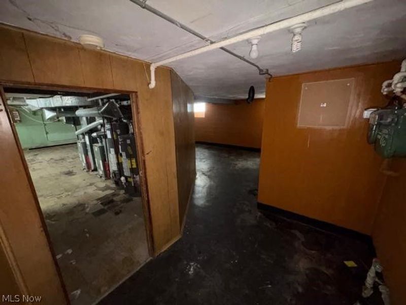 12008 Buckingham Avenue, Cleveland, OH 44120 Photo 7