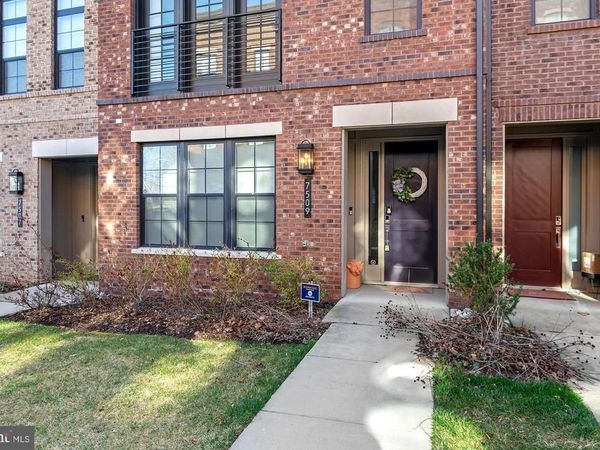 7509 SAWYER FARM WAY, Unit 2002, MCLEAN, VA 22102