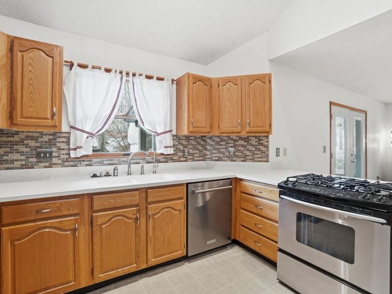 180 Country Road, Urbana, OH 43078 Photo 15