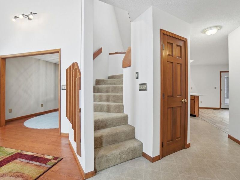 180 Country Road, Urbana, OH 43078 Photo 9