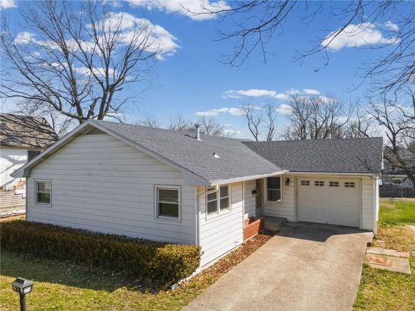 618 N Chestnut Street, Cameron, MO 64429