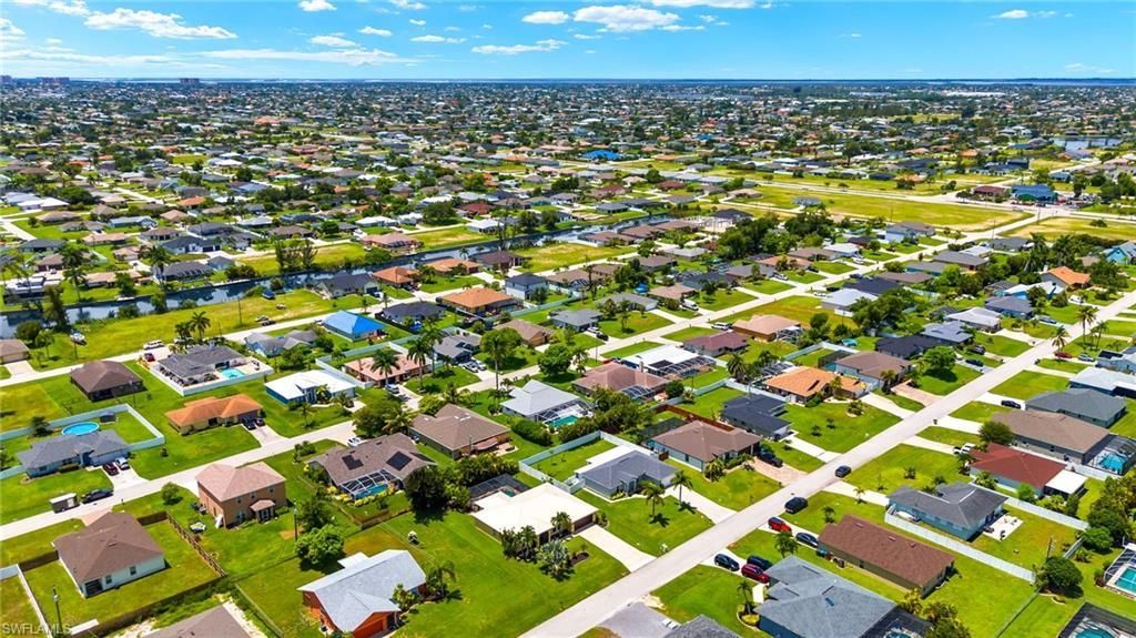 516 SW 27th St , Cape Coral, FL 33914 Photo
