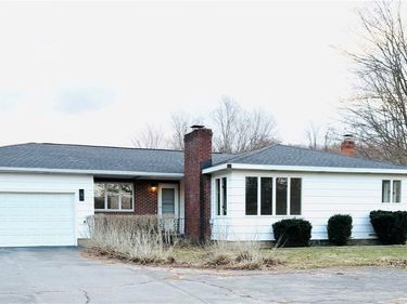 2566 County Route 7, Oswego, NY 13126