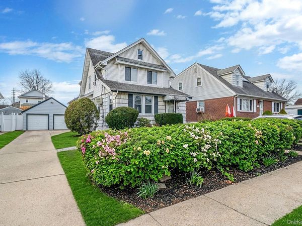 24718 137th Avenue , Rosedale, NY 11422