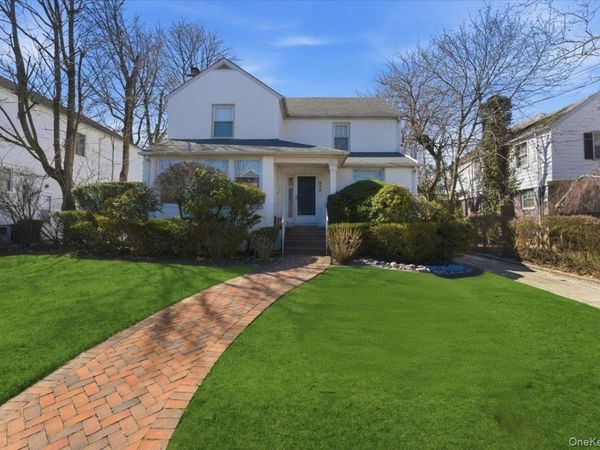 373 Northfield Road , Woodmere, NY 11598