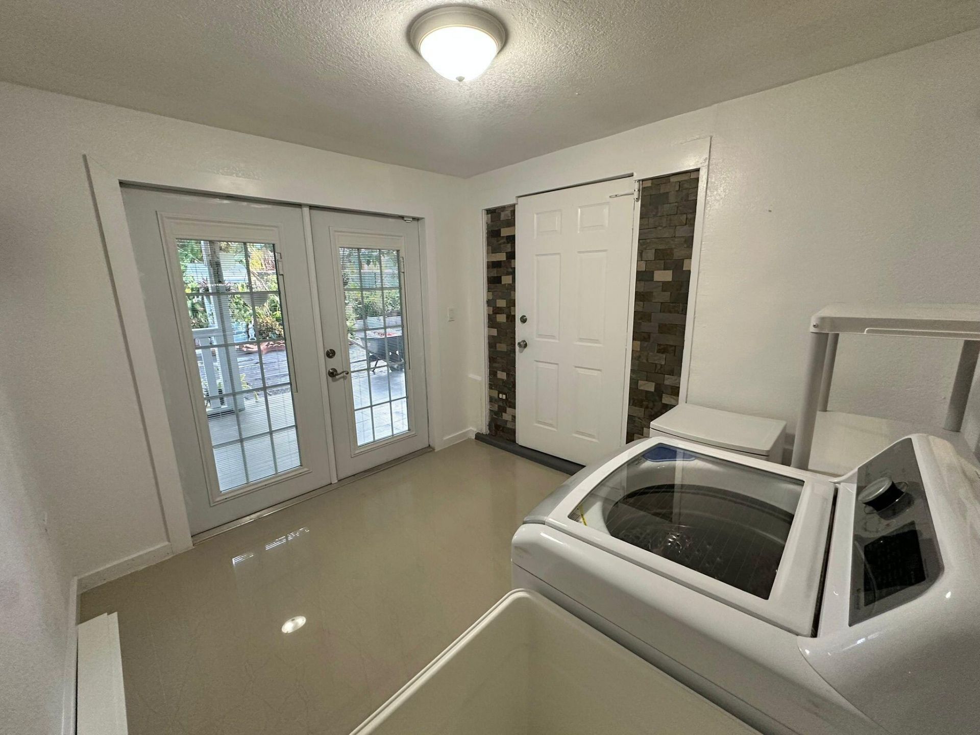 104 NE 16th Avenue, Boynton Beach, FL 33435 Photo