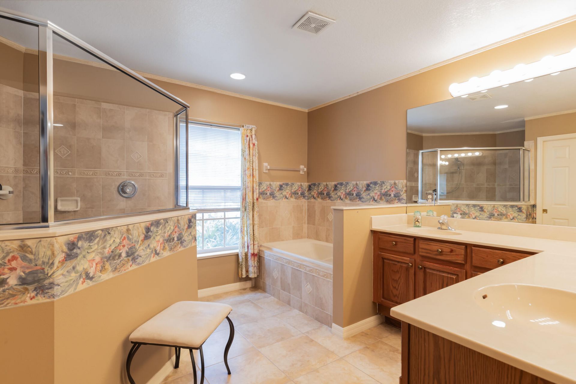 6162 NW Gatun Drive, Port Saint Lucie, FL 34986 Photo