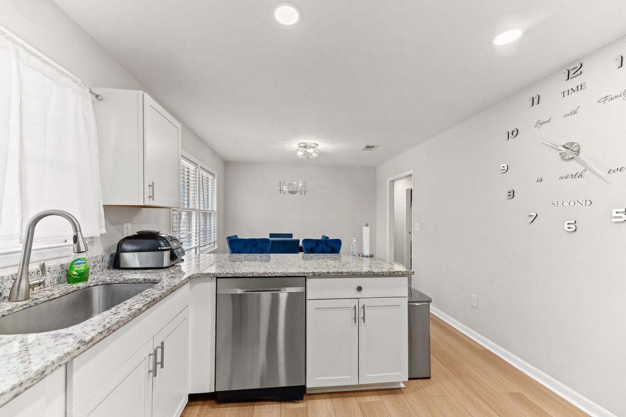 4471 Farmwood Court Photo 10