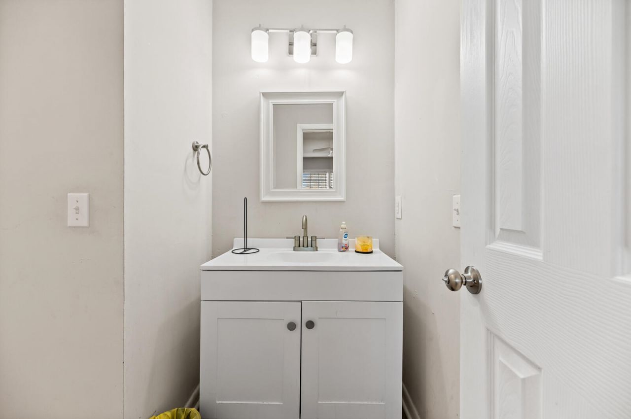 4471 Farmwood Court Photo 13