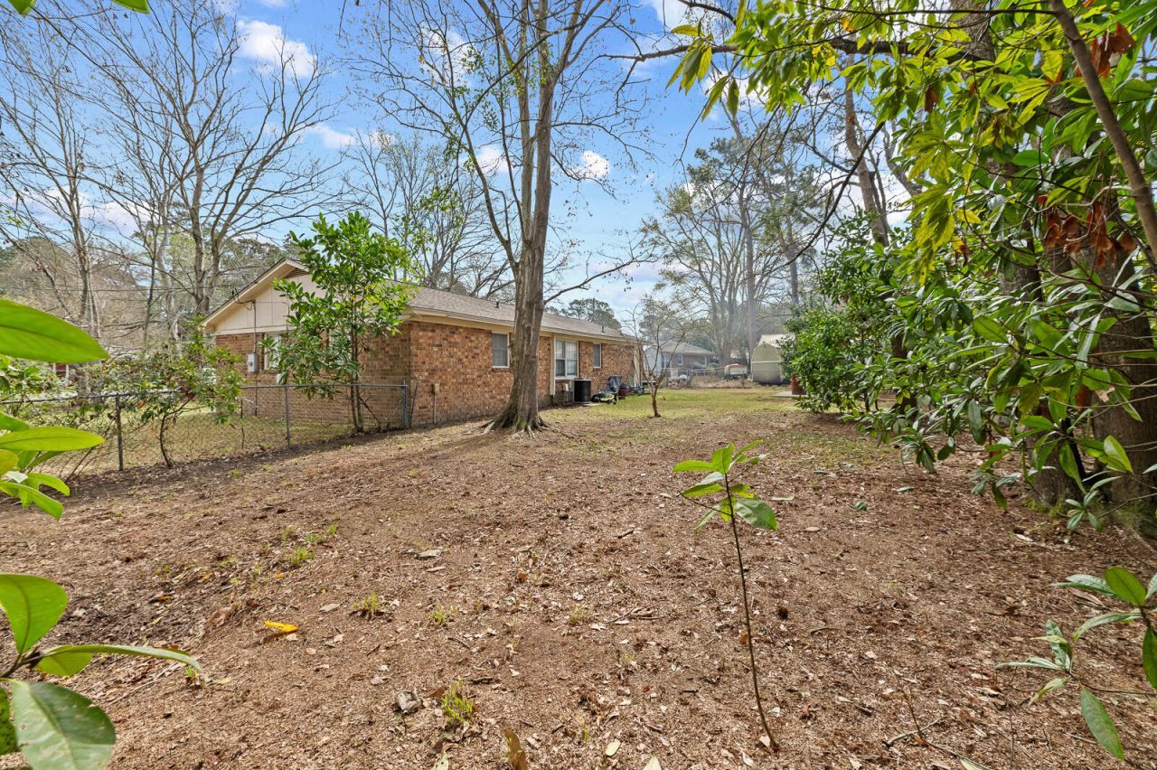 4471 Farmwood Court Photo 16