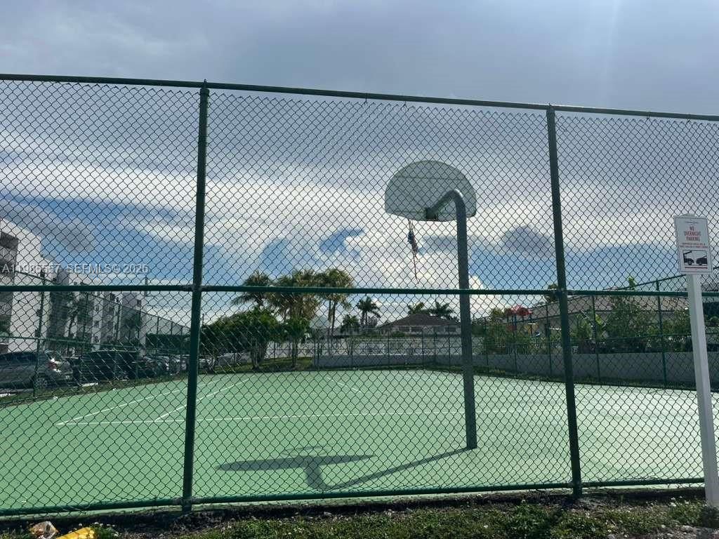 8185 NW 7th St , Unit 319, Miami, FL 33126 Photo