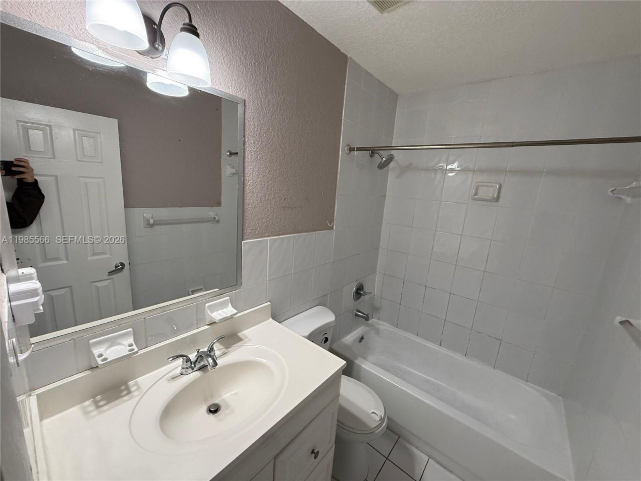 159 W 8th St , Unit 9, Hialeah, FL 33010 Photo