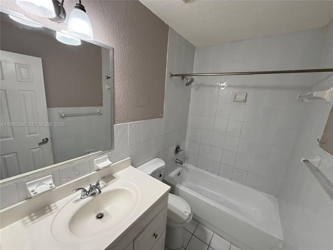 159 W 8th St , Unit 9, Hialeah, FL 33010 Photo