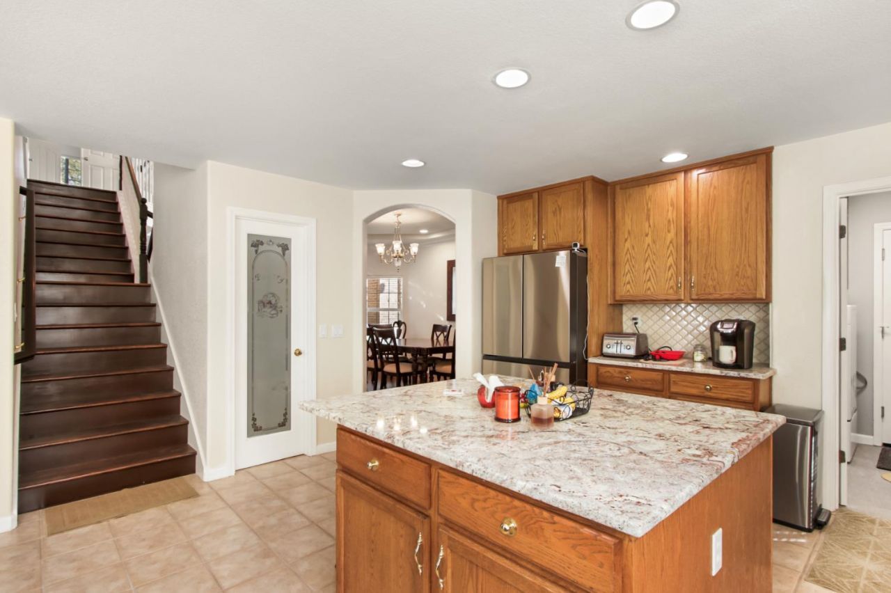 1856 Krpan Dr, Roseville, CA 95747 Photo