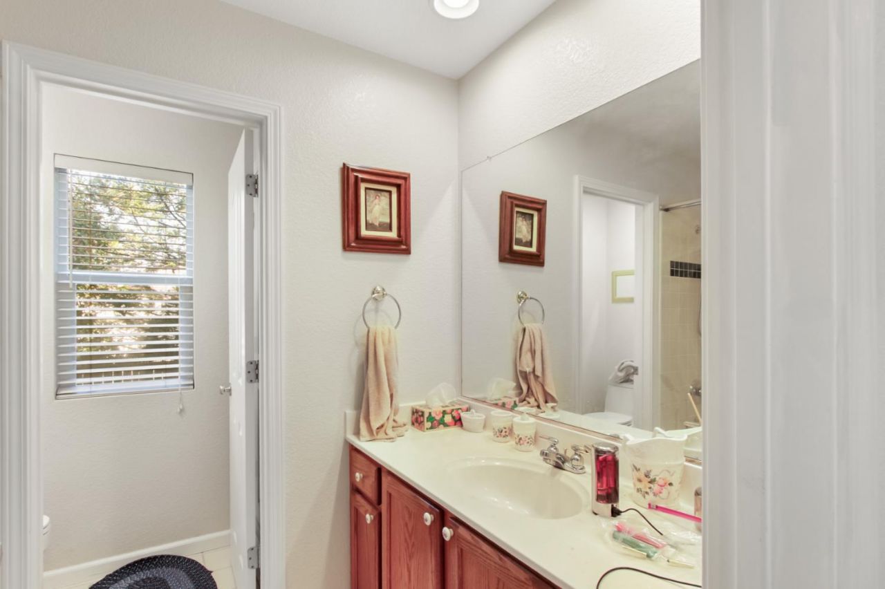 1856 Krpan Dr, Roseville, CA 95747 Photo