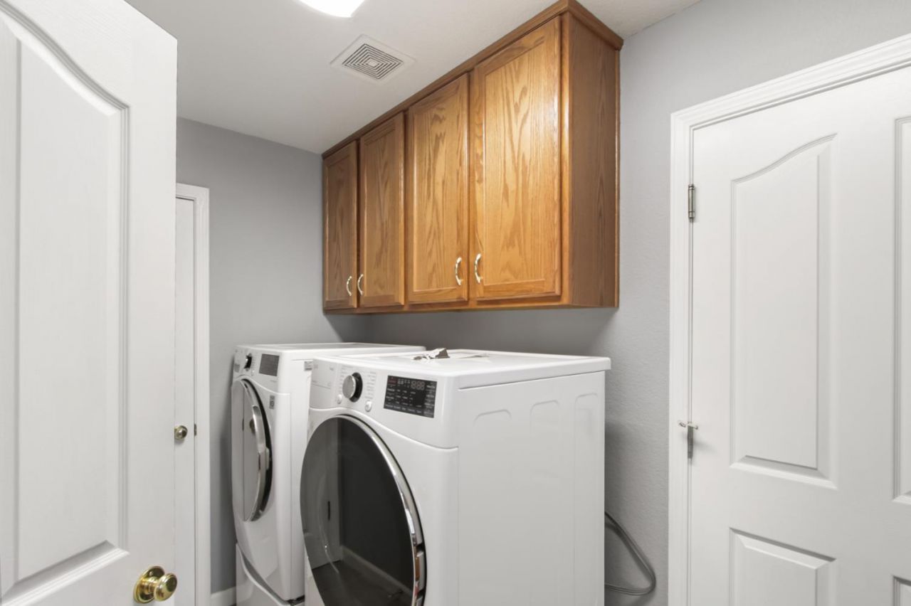 1856 Krpan Dr, Roseville, CA 95747 Photo