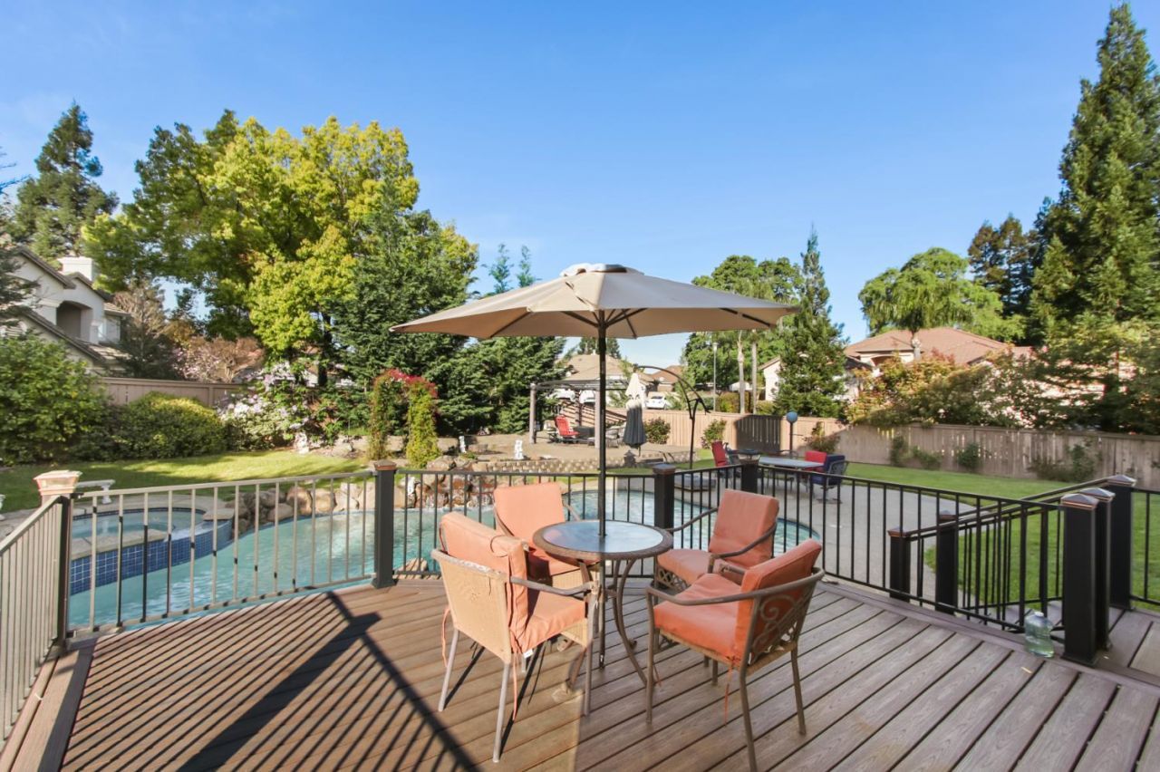 1856 Krpan Dr, Roseville, CA 95747 Photo