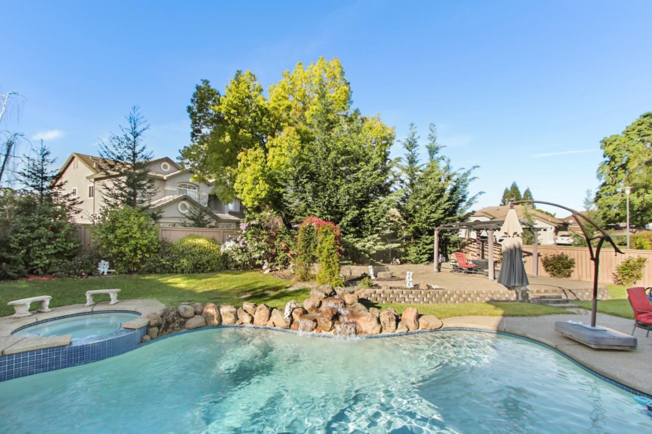 1856 Krpan Dr, Roseville, CA 95747 Photo