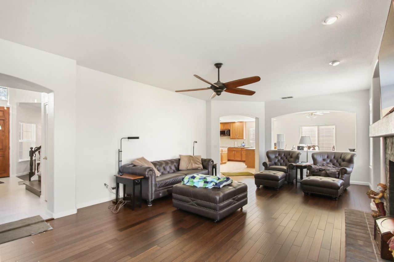 1856 Krpan Dr, Roseville, CA 95747 Photo