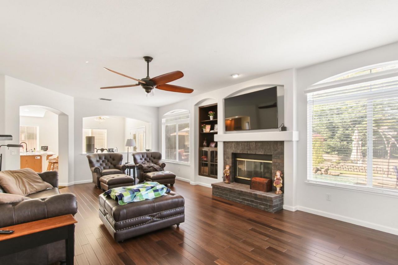 1856 Krpan Dr, Roseville, CA 95747 Photo