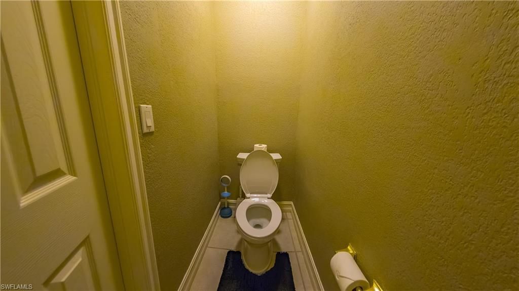 5626 Cape Harbour Dr , Unit 202, Cape Coral, FL 33914 Photo