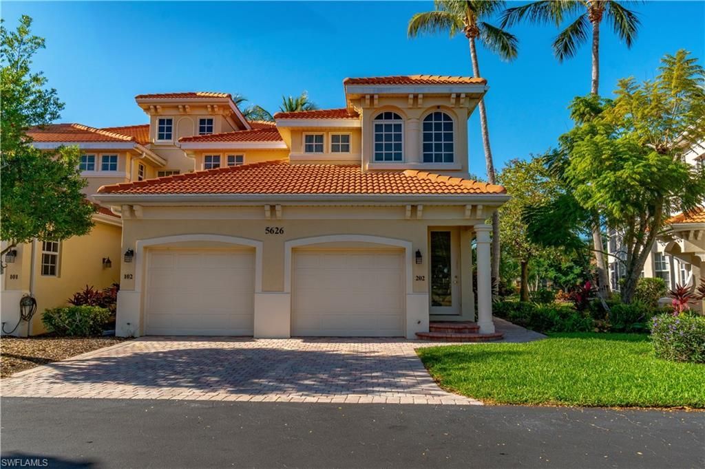 5626 Cape Harbour Dr , Unit 202, Cape Coral, FL 33914 Photo