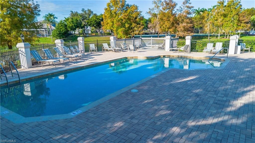 5626 Cape Harbour Dr , Unit 202, Cape Coral, FL 33914 Photo