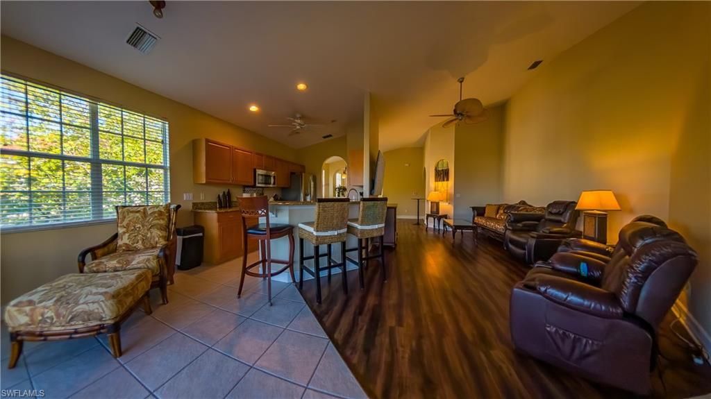 5626 Cape Harbour Dr , Unit 202, Cape Coral, FL 33914 Photo