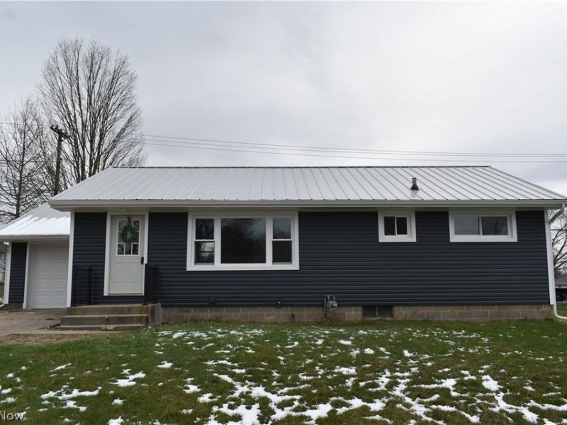 1213 Sleepy Hollow Drive, Coshocton, OH 43812 Photo 1