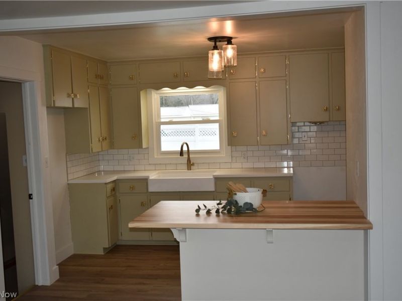 1213 Sleepy Hollow Drive, Coshocton, OH 43812 Photo 11