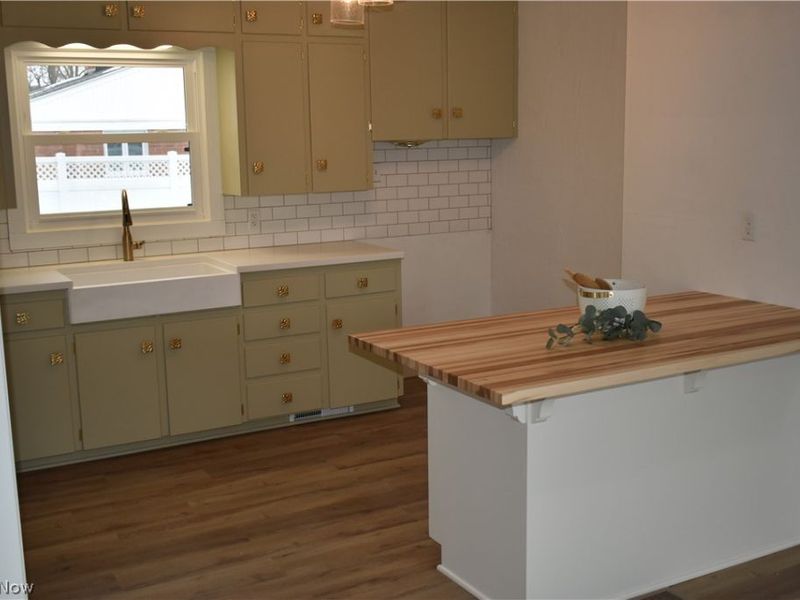 1213 Sleepy Hollow Drive, Coshocton, OH 43812 Photo 12