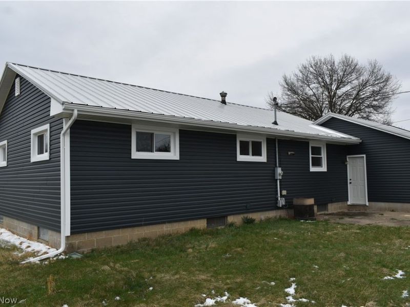 1213 Sleepy Hollow Drive, Coshocton, OH 43812 Photo 5