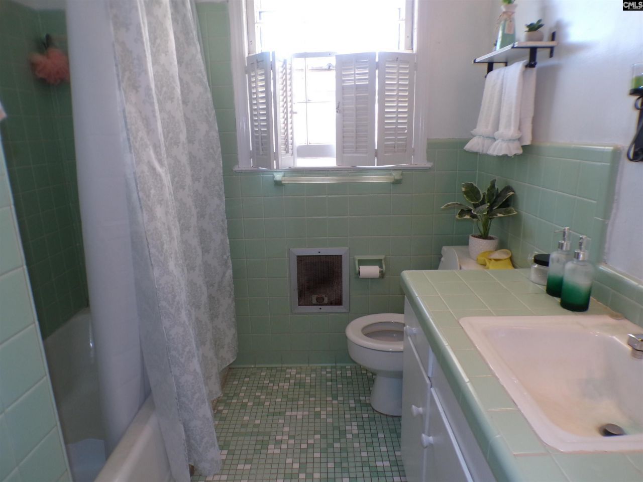 120 Bradley Avenue Photo 18