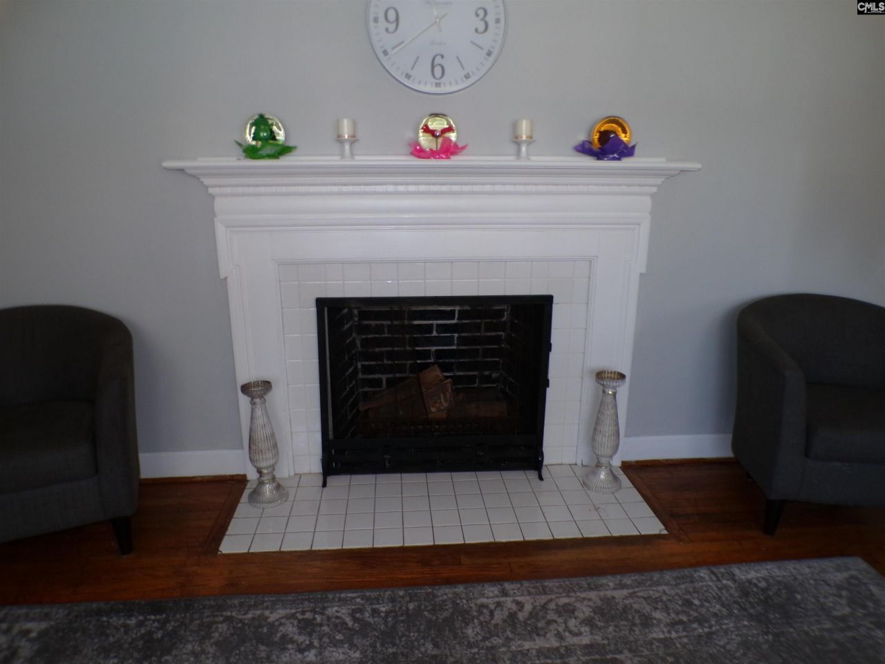 120 Bradley Avenue Photo 4