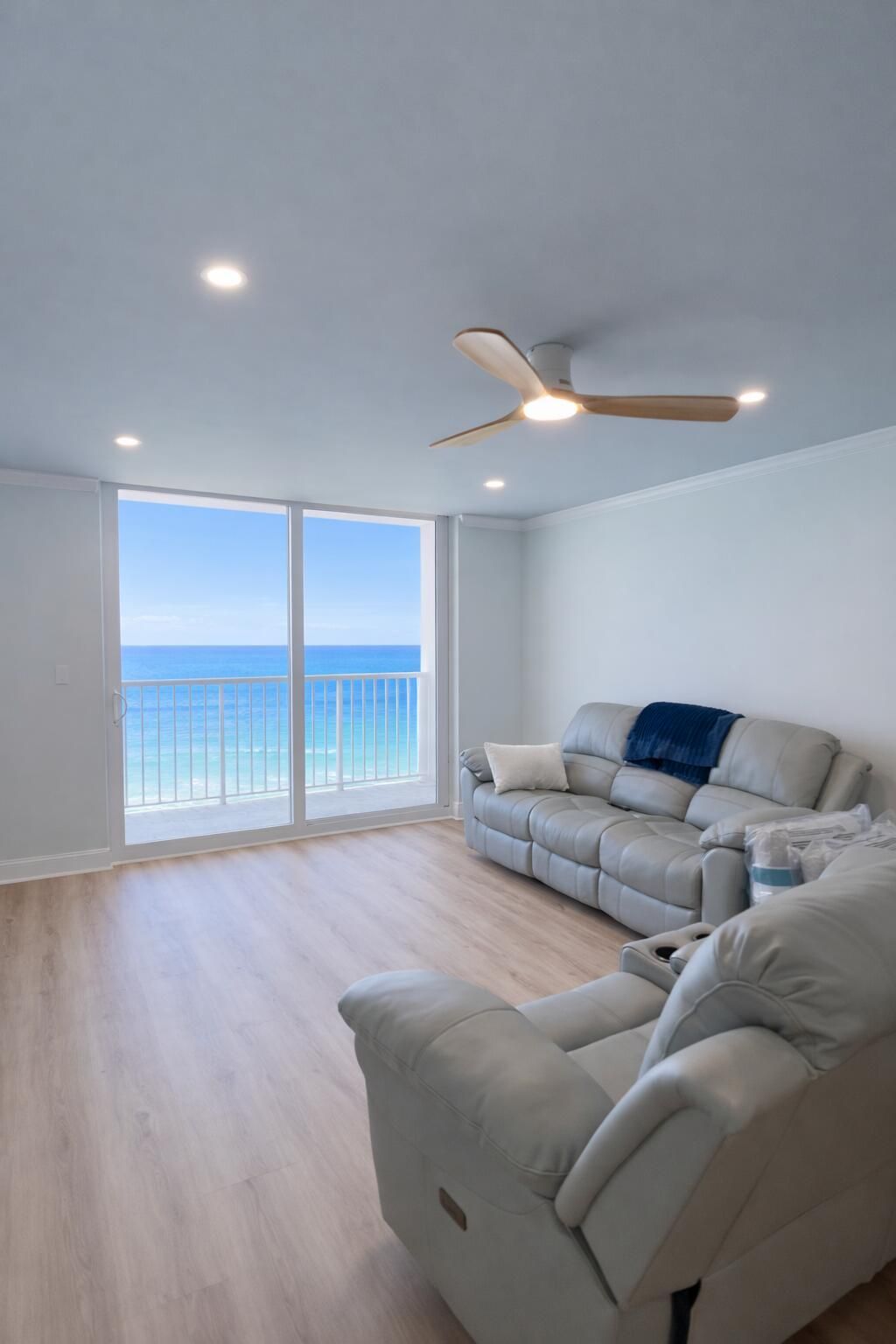 400 N Surf Road, Unit 1105, Hollywood, FL 33019 Photo