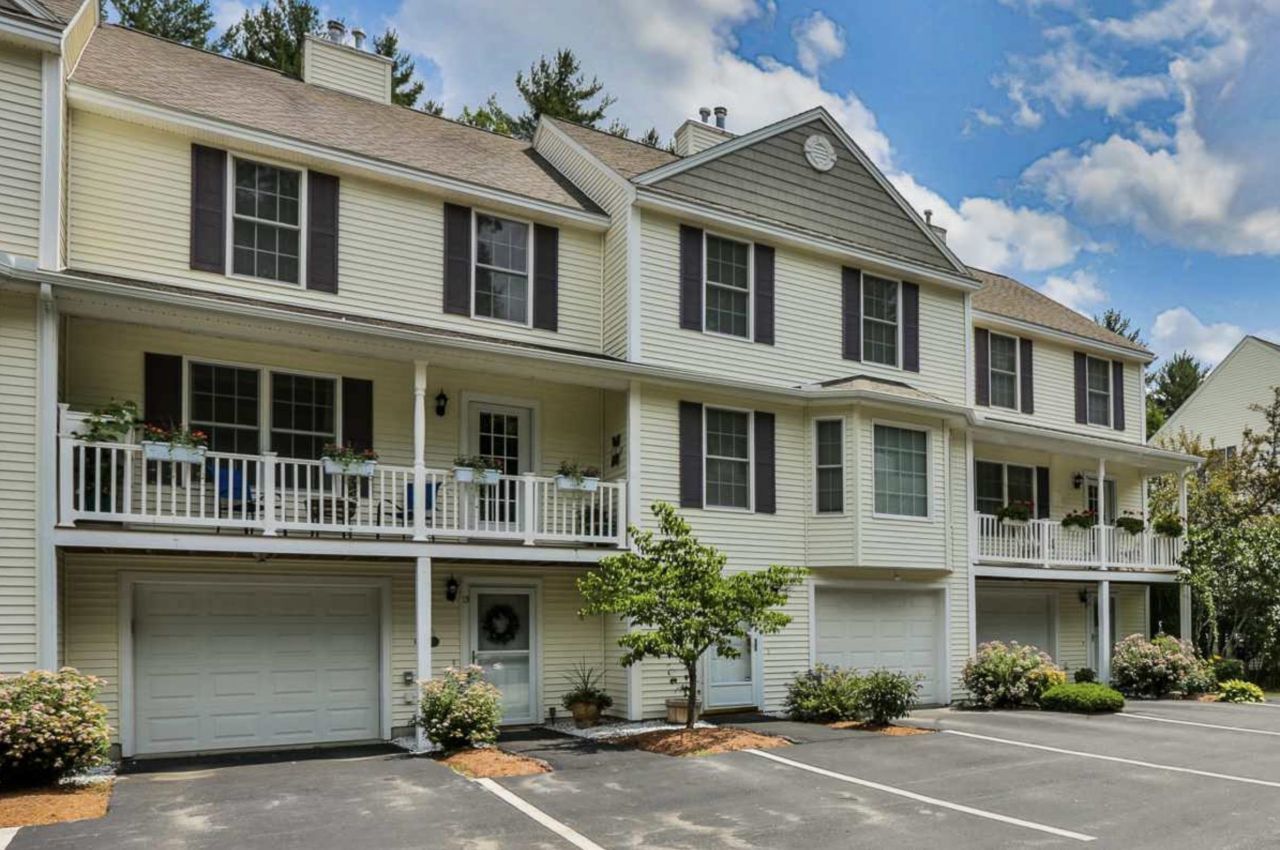 13 Mulberry Lane, Amherst, NH 03031 Main Photo