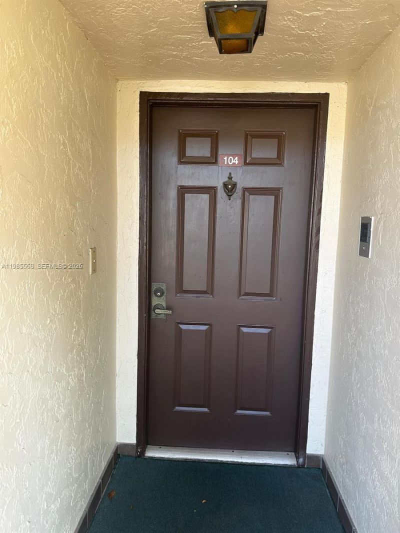 12524 Shoreline Dr , Unit 104, Wellington, FL 33414 Photo