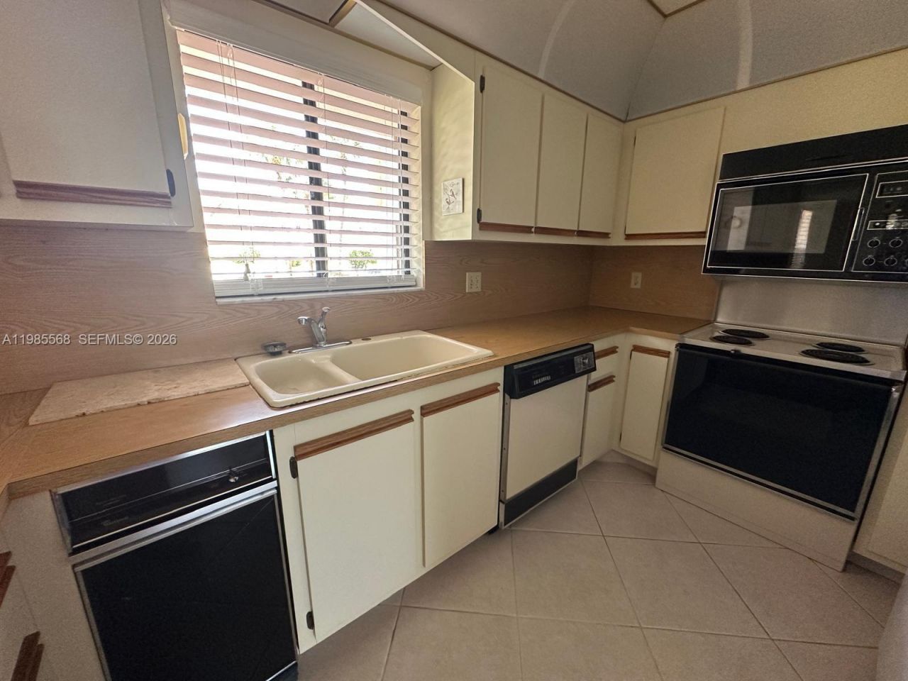 12524 Shoreline Dr , Unit 104, Wellington, FL 33414 Photo