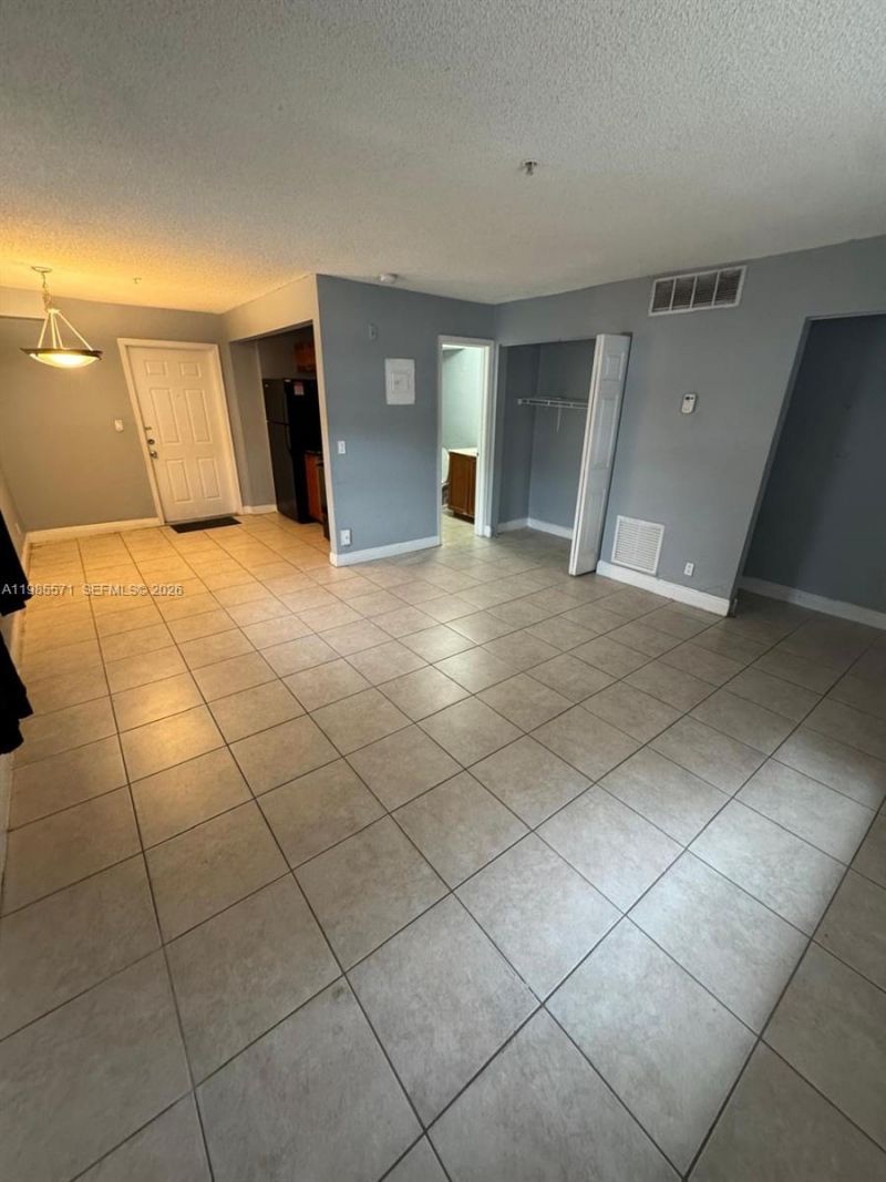 4251 NW 5th St , Unit 106, Plantation, FL 33317 Photo