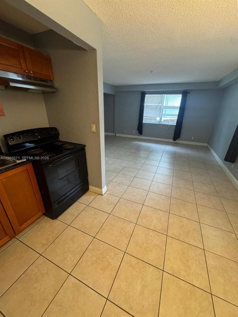 4251 NW 5th St , Unit 106, Plantation, FL 33317 Photo