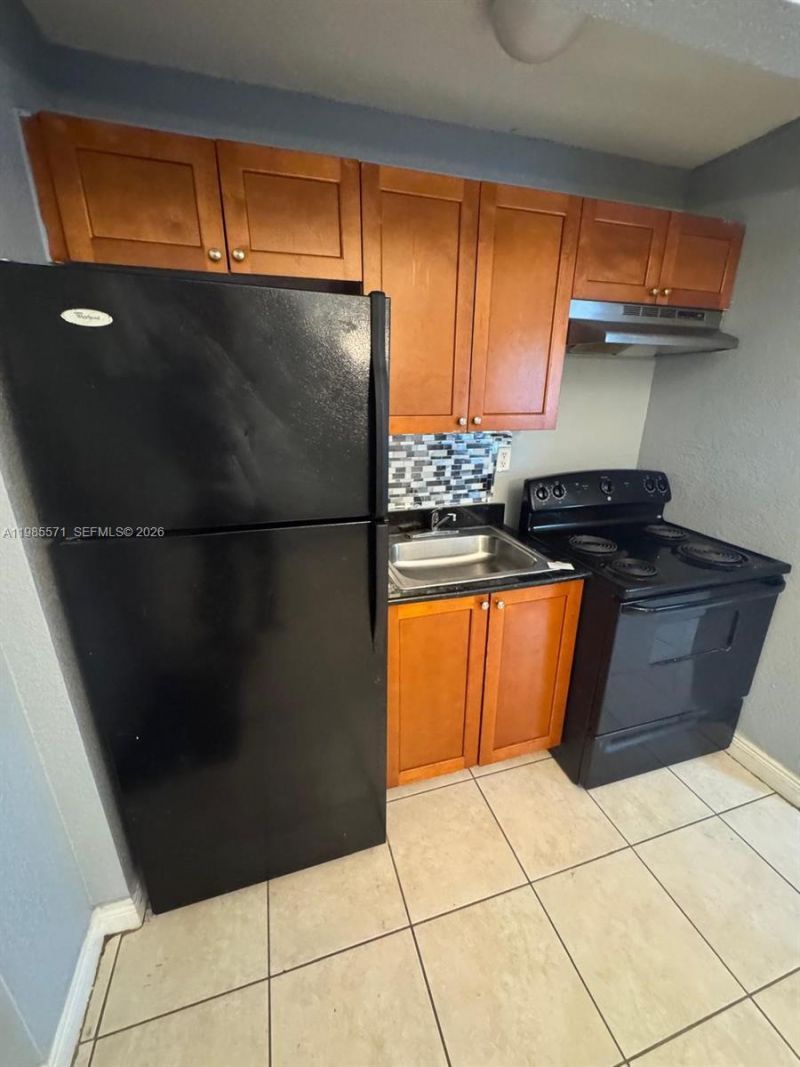 4251 NW 5th St , Unit 106, Plantation, FL 33317 Photo