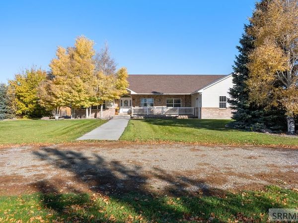 4913 E 49th N, IDAHO FALLS, ID 83401