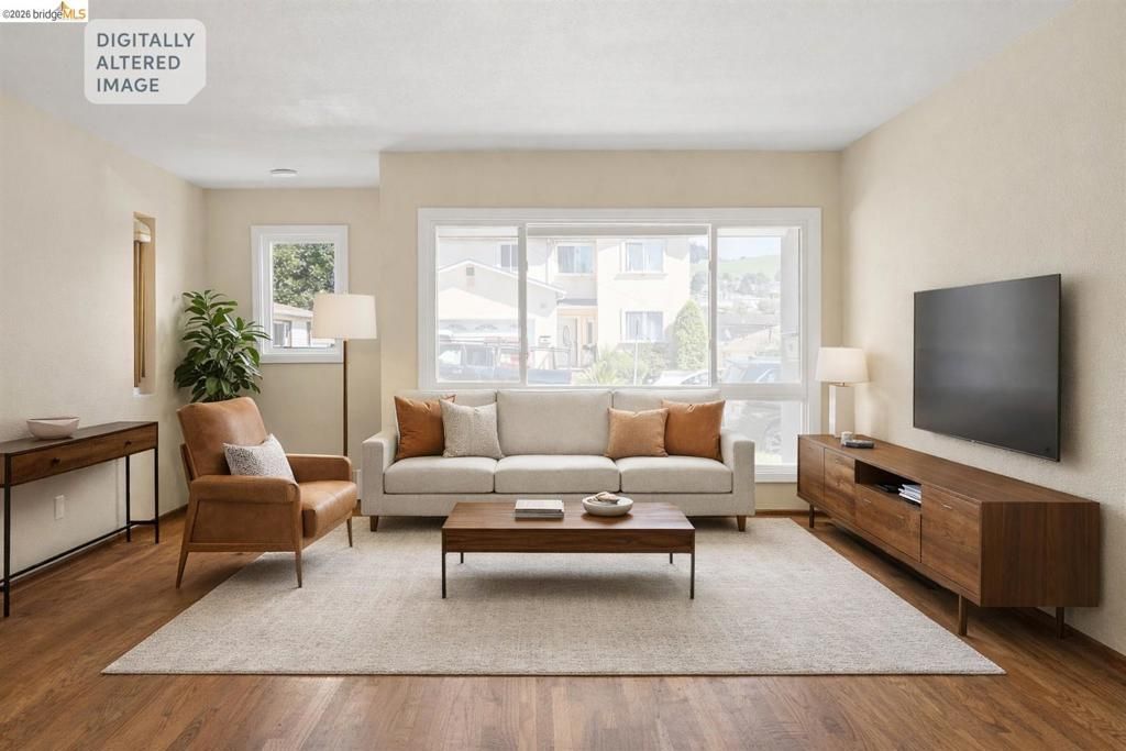 1067 Lassen St, Richmond, CA 94805 Main Photo