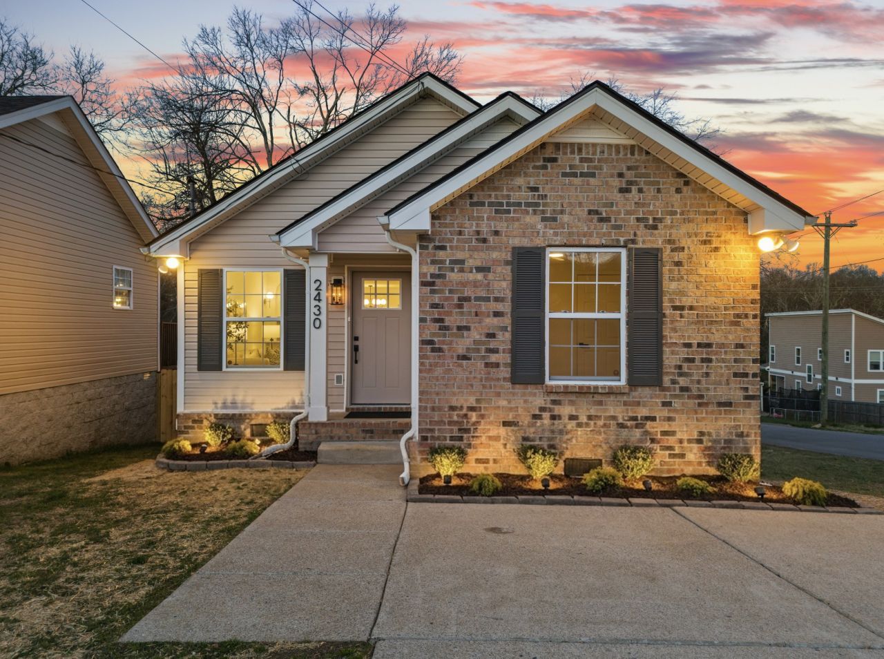 2430 Grover St, Nashville, TN 37207 Main Photo