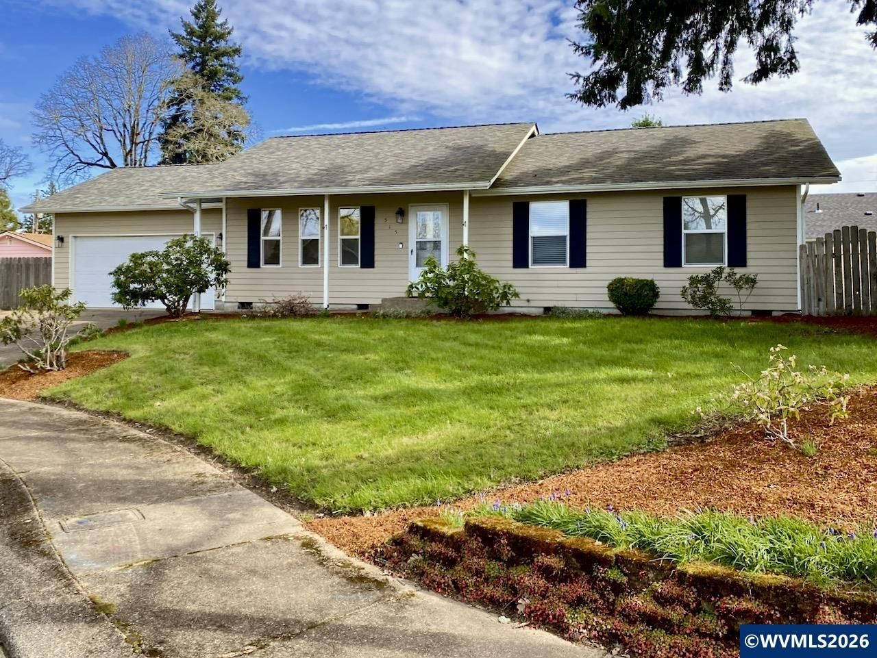 515 Angelee Ct, Lebanon, OR 97355 Main Photo