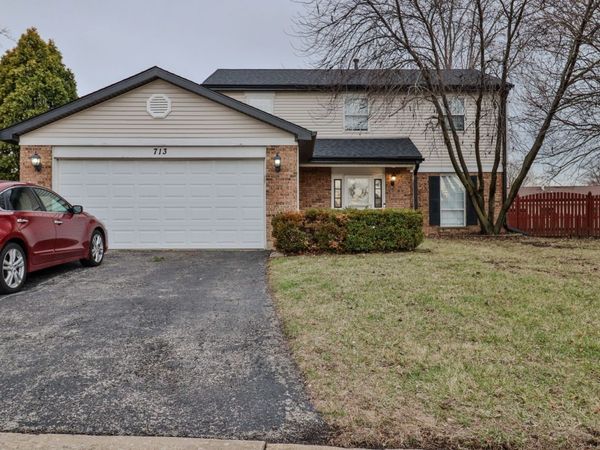 713 GREEN MOUNTAIN Court , Bolingbrook, IL 60440