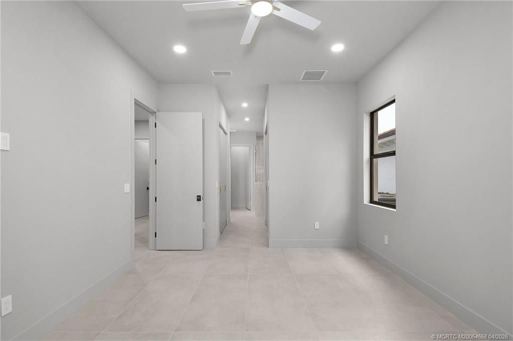 207 SE Via Bisento, Port Saint Lucie, FL 34952 Photo