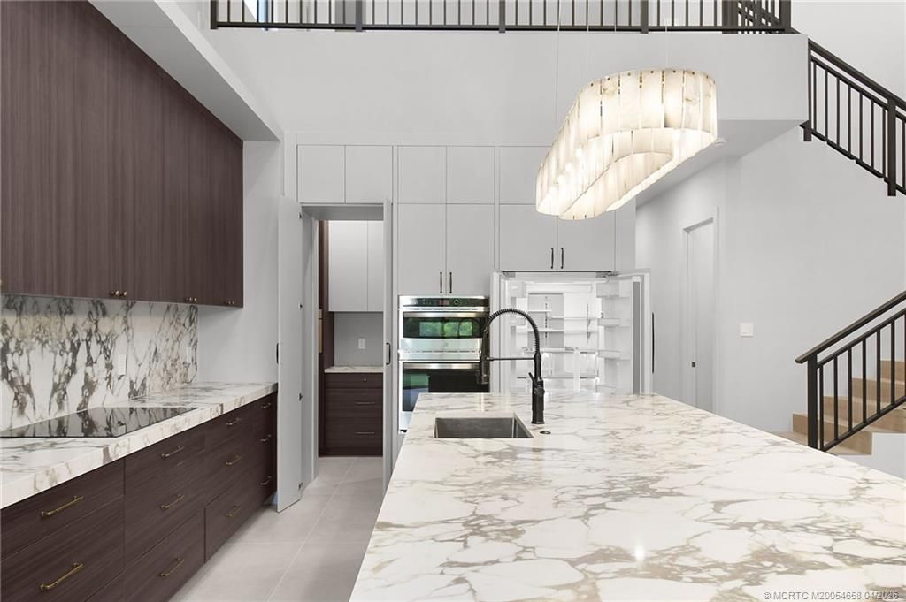 207 SE Via Bisento, Port Saint Lucie, FL 34952 Photo